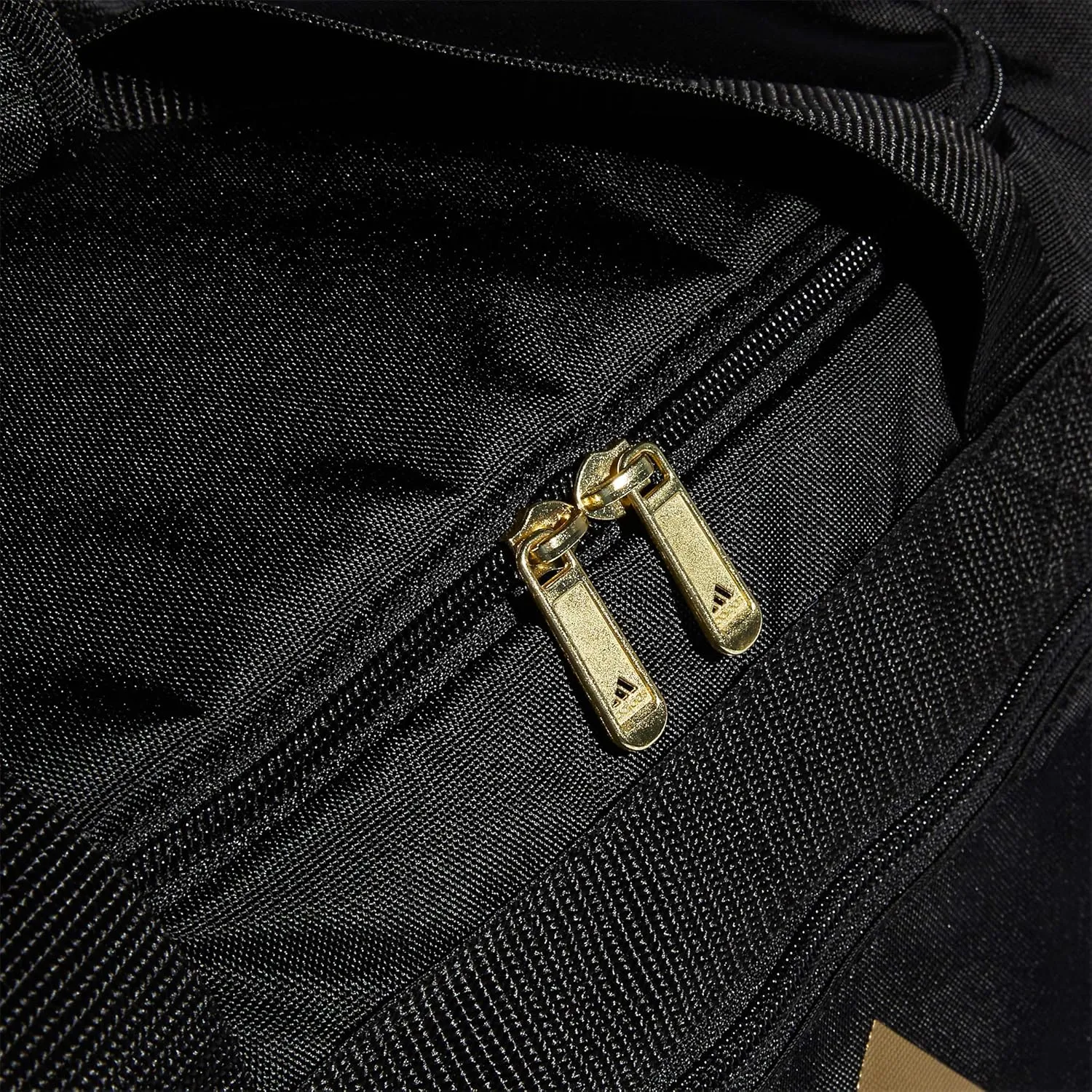 adidas Unisex Defender 4.0 Gym Duffel Bag for Men and Women, Black/Gold Metallic, Small (38L)