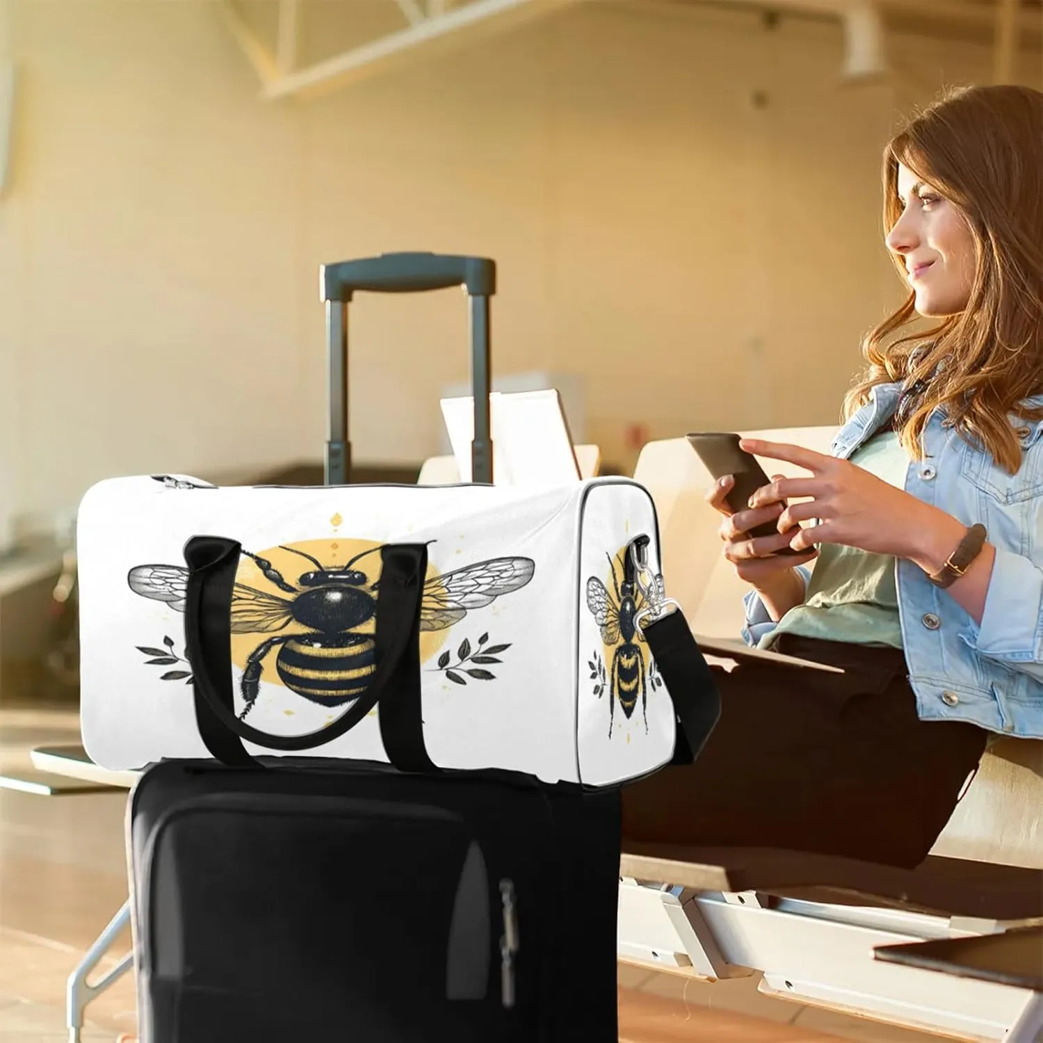 Bee Duffle Bag for Travel, Overnight Weekend Gym Carry On Luggage Bag, Black Yellow Bee Travel Duffel Bag for Men Women