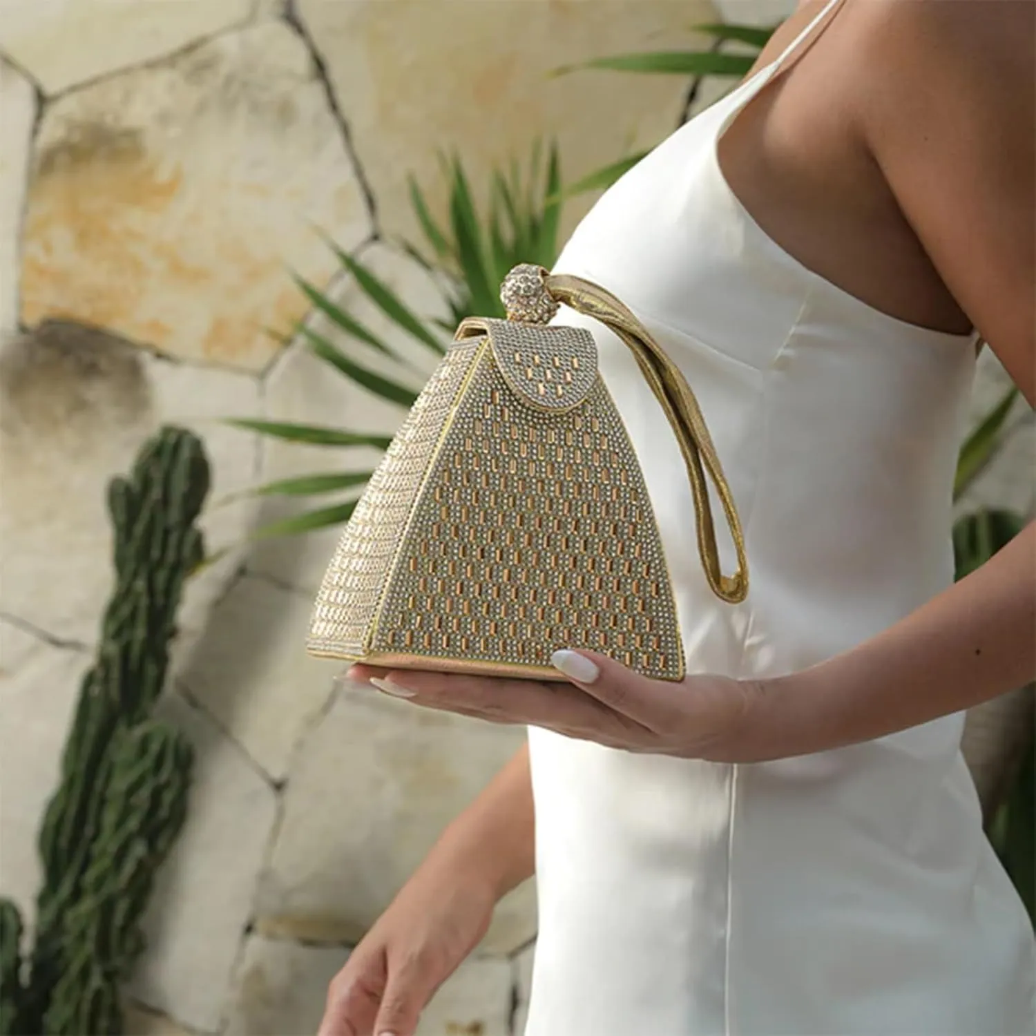 Crystal Pyramid Handbag, Women Elegant Evening Clutch Bag Top-Handle Hand Triangle Fashion Wristlets Bag Wrist Bag