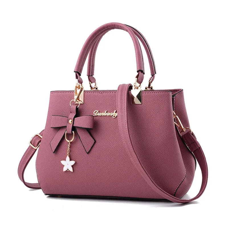 Elegant Crossbody Tote – Floral Charm Shoulder Bag for Office & Everyday Style