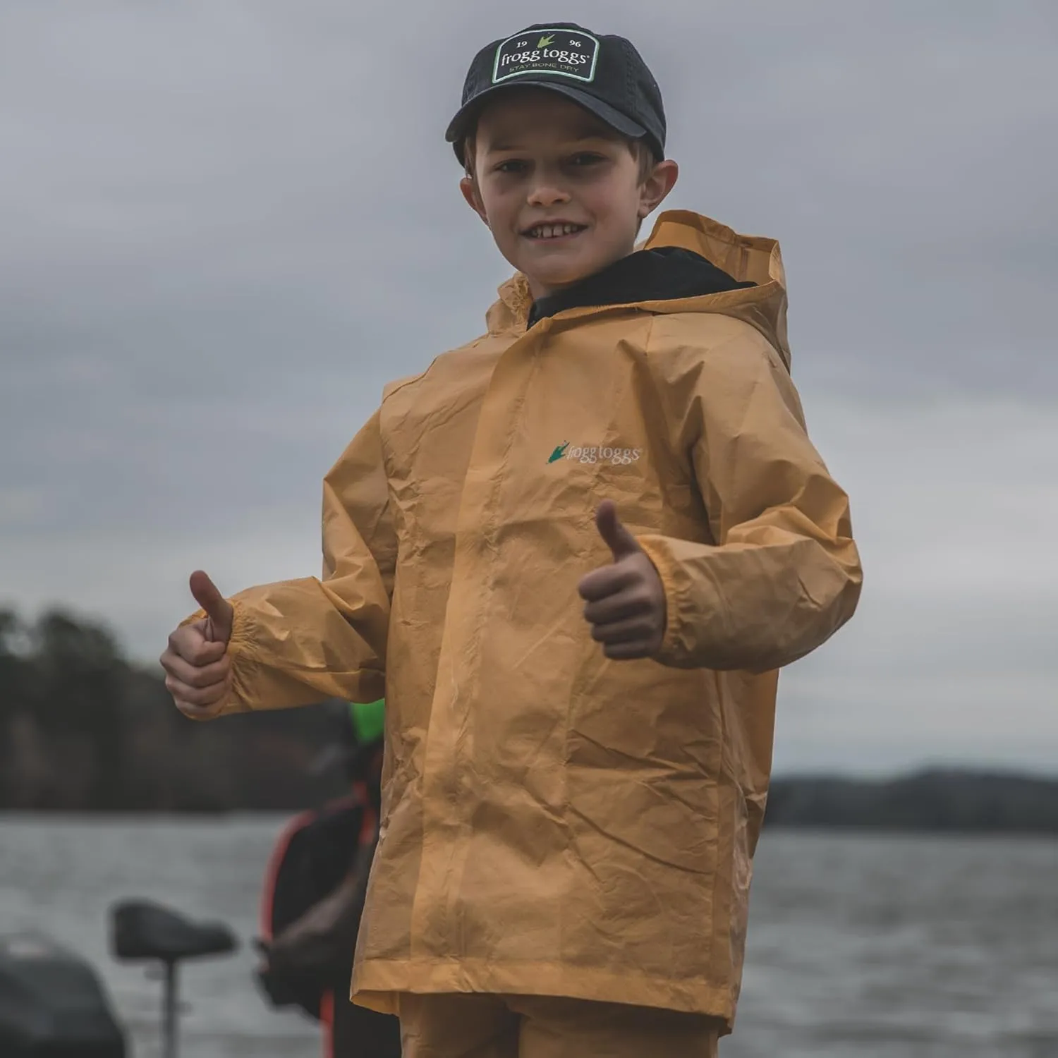 FROGG TOGGS Youth Ultra-Lite2 2-Layer Waterproof Breathable Rain Suit