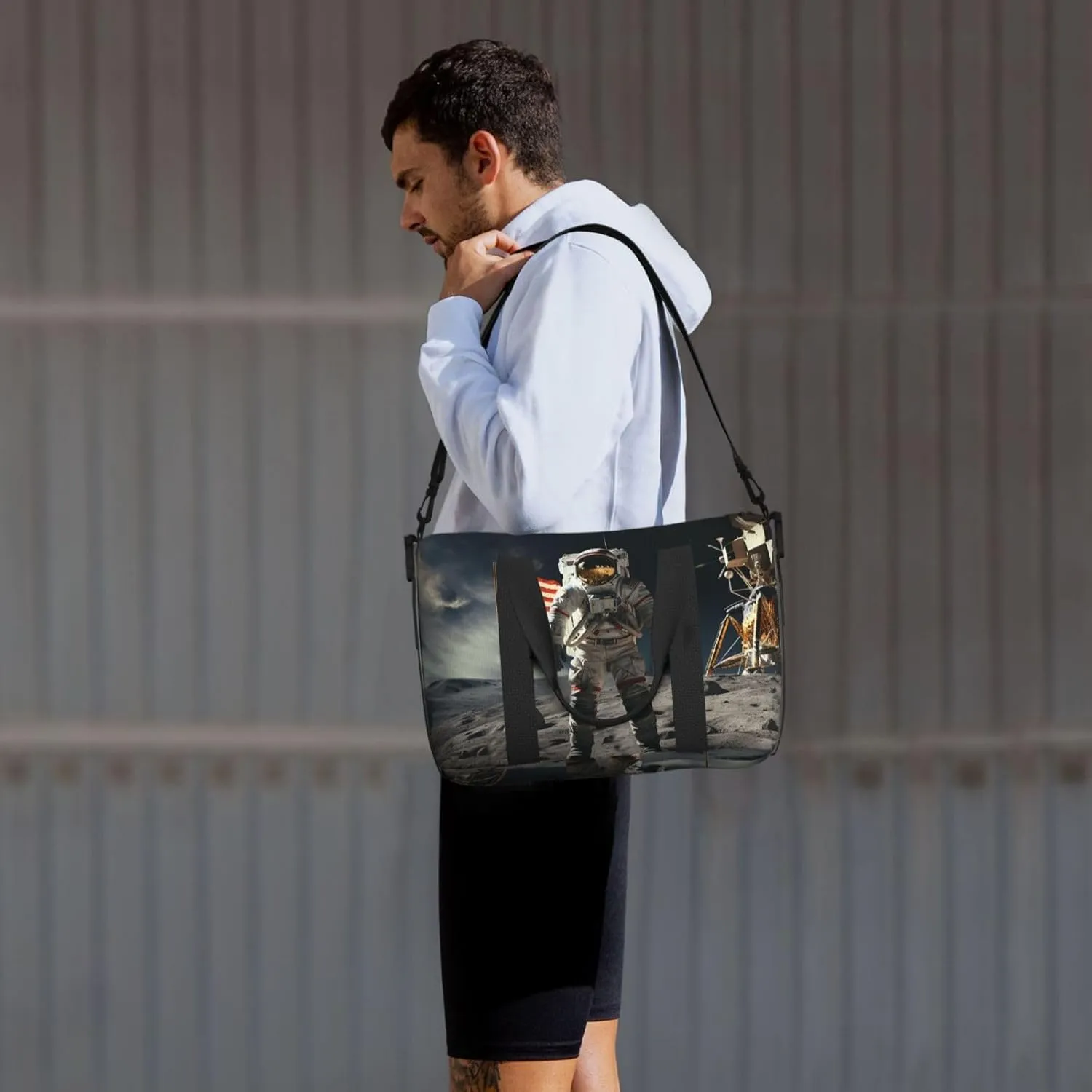 Gym Bag Astronaut Landing on The Moon Duffel Bag for Men Women Travel Overnight Bag with Shoe Compartment Workout Bags