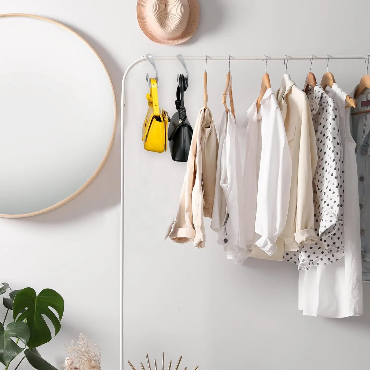 Maitys 18 Pcs Purse Hanger Hook Acrylic Bag Hanger Handbag Tote Bag Rack Holder Closet Organizer Storage for Backpacks Tote Holder Over The Closet Rod Hook for Storing Handbags Satchels (Gray)