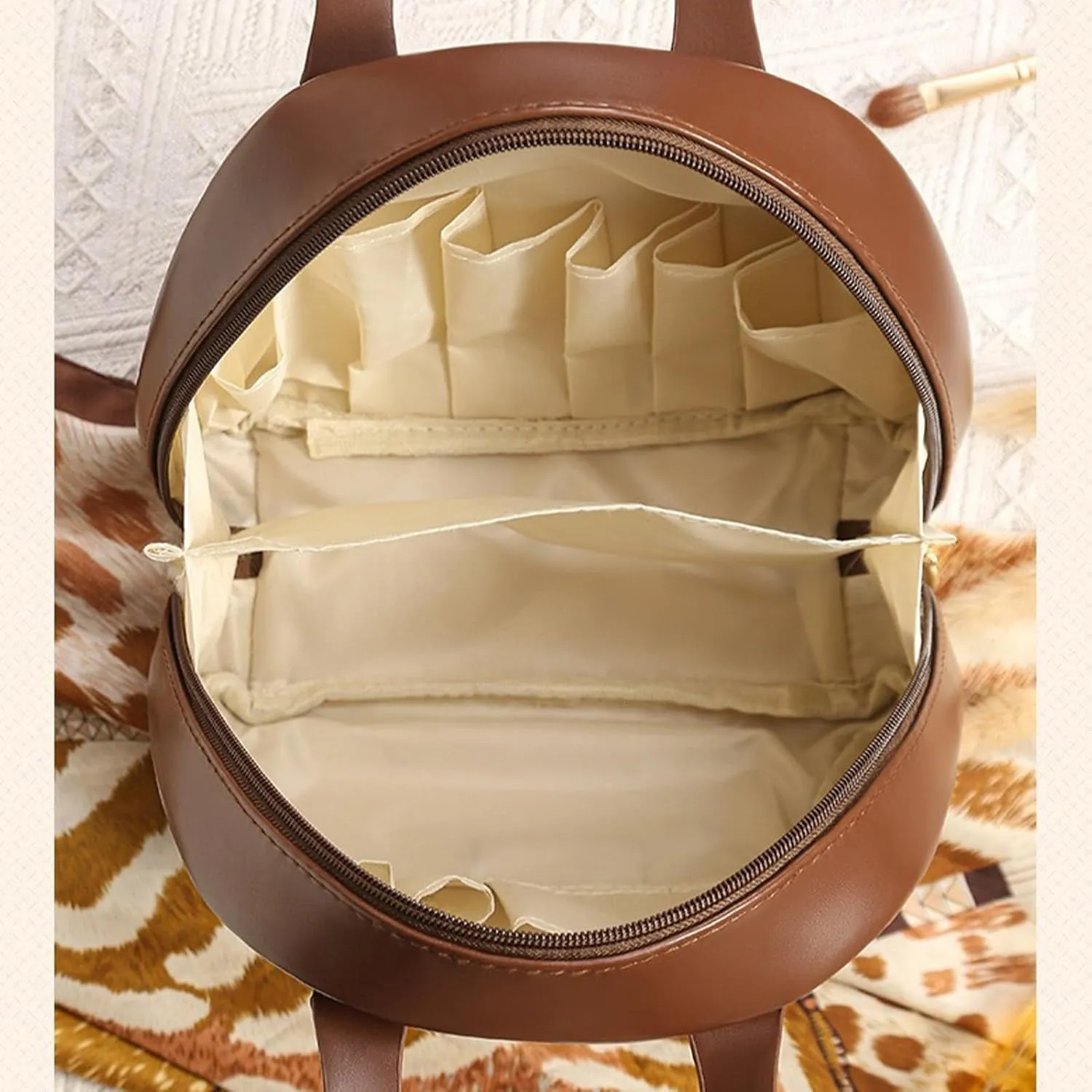 Multi-Layered Shell-Shaped Cosmetic Bag, 2025 Portable PU Leather Waterproof Handbag Style Cosmetic Pouch, Makeup Bag with Compartments (Brown)