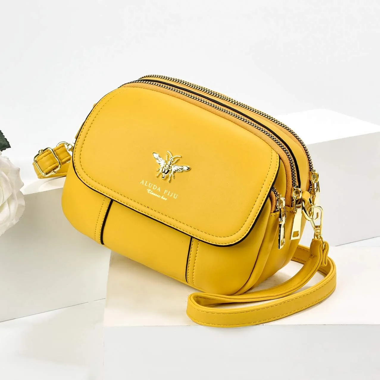 Small Crossbody Bags Shoulder Bag for Women Stylish Ladies Messenger Bags Purse and Handbags Wallet