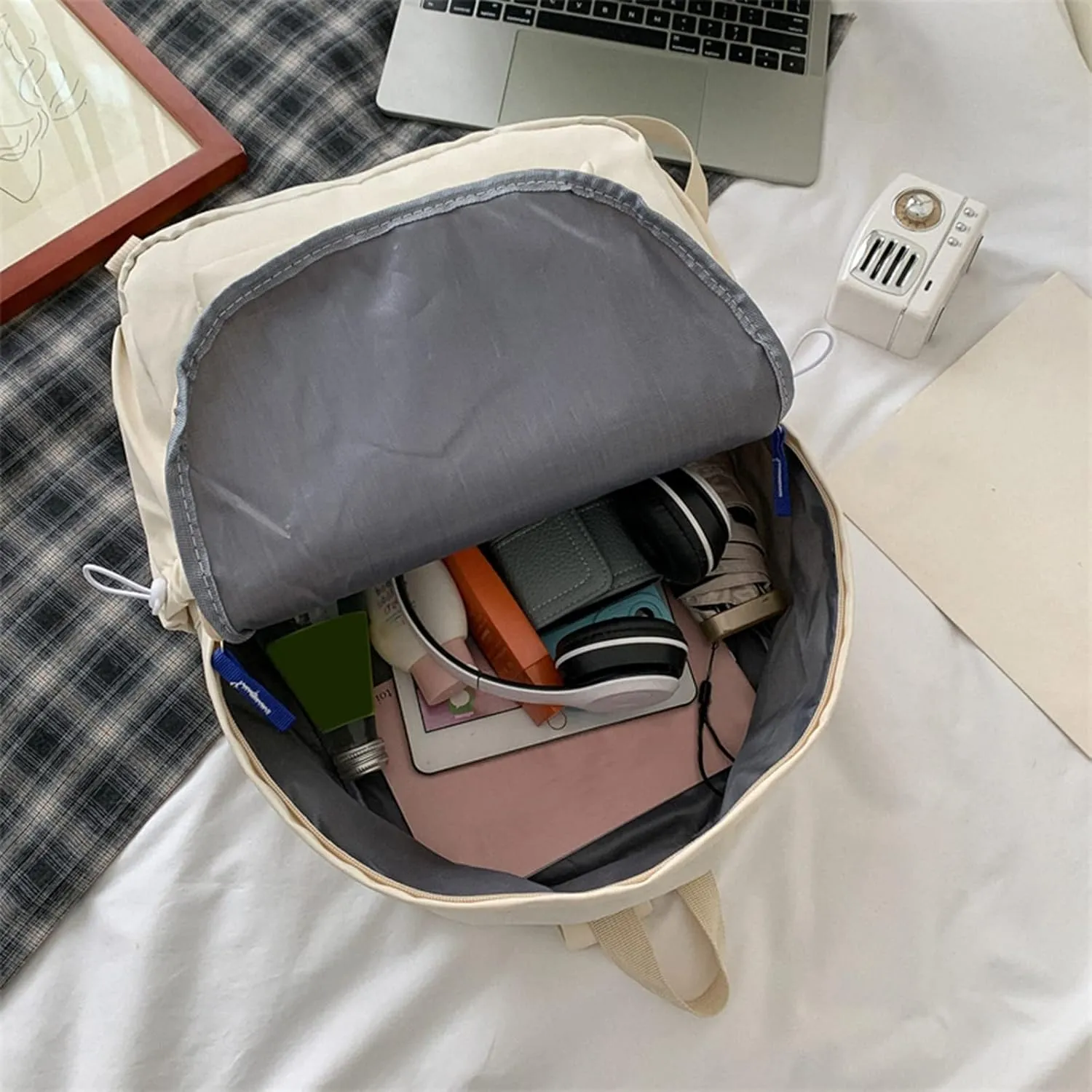 Soft Leather Purses for Women Waterproof Stylish Daypack Purses Shoulder Bags Outdoor Travel Backpack for Girls(White)