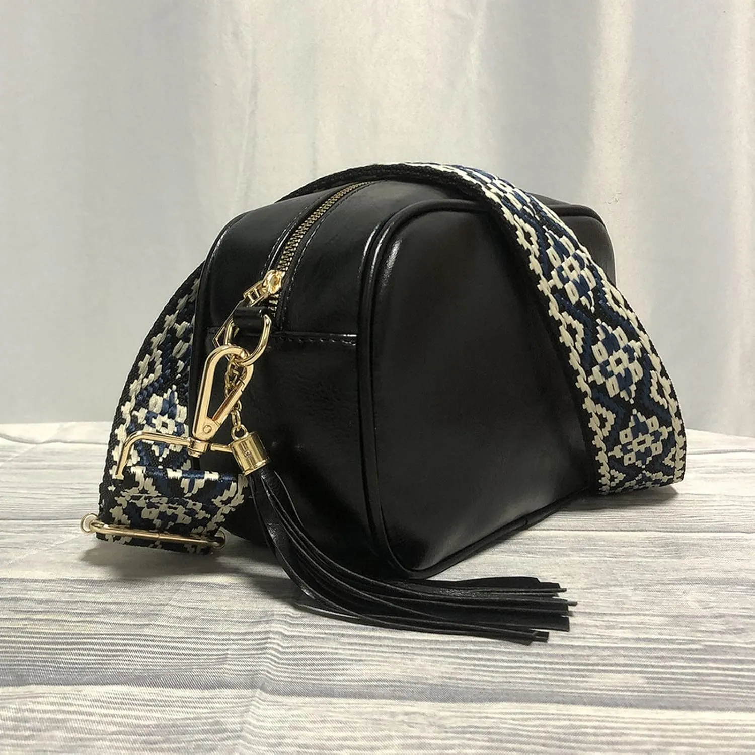 Women's Waterproof Leather Crossbody Purses Chest Bags Sling Purses for Travel Shopping Sports Backpack(Black)